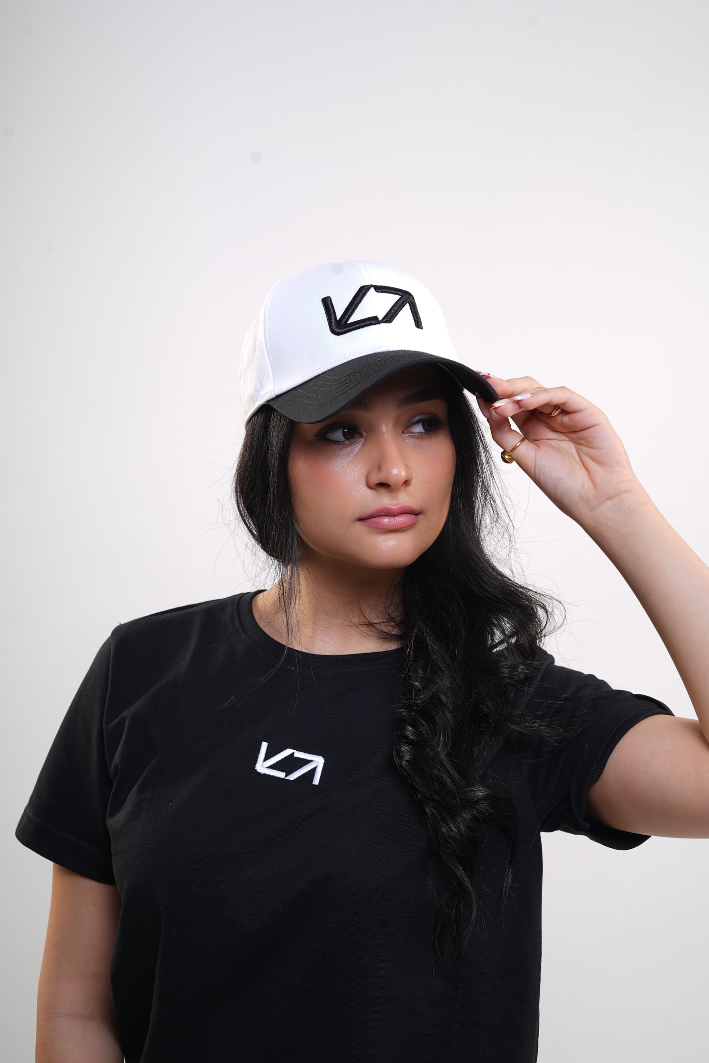 The VYBE Cap Shvet VS