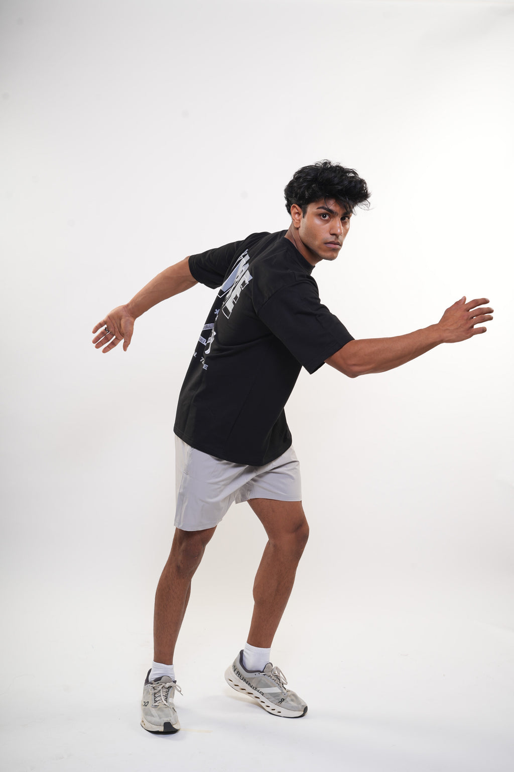 The Core Shorts Gris