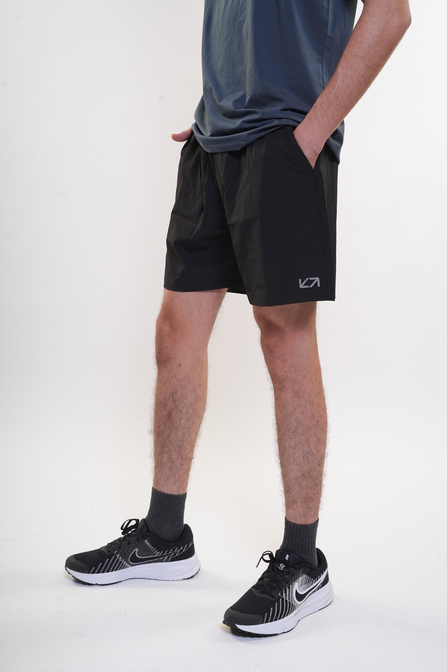 The Core Shorts Nero VS